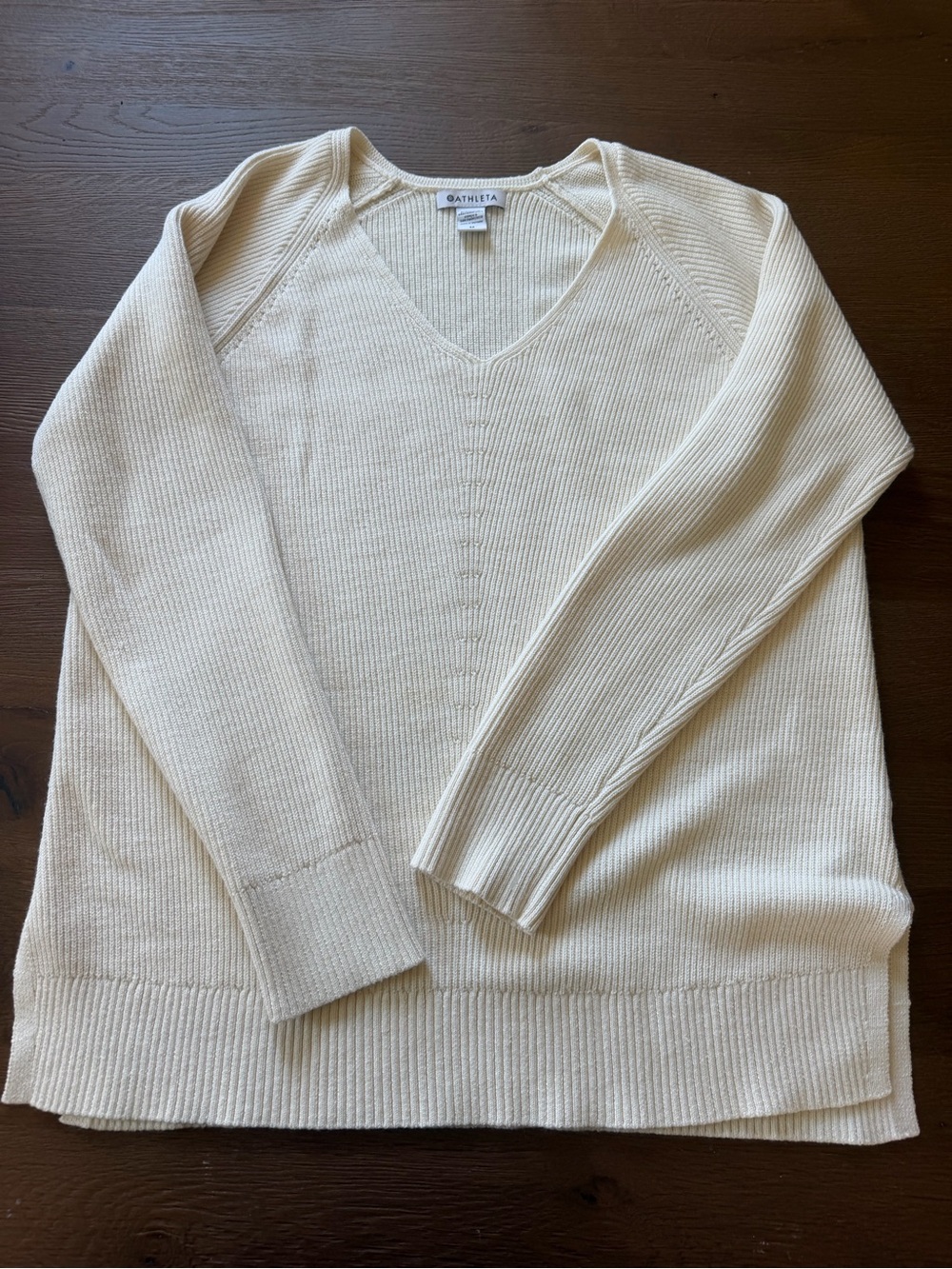 Athleta Ribbed V Neck Sweater Ivory Cream Size Medium Women's Knit Pullover